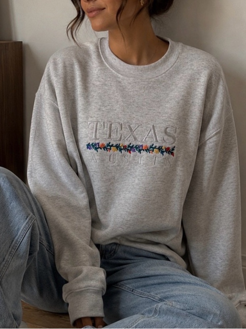 Vintage 90s Hanes Austin Texas Floral Embroidered Whimsey Cottagecore Sweatshirt